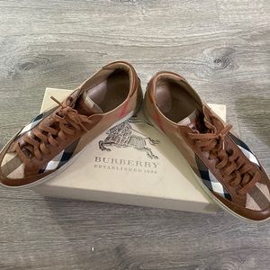 Selling Burberry sneakers size 38 women in okay condition